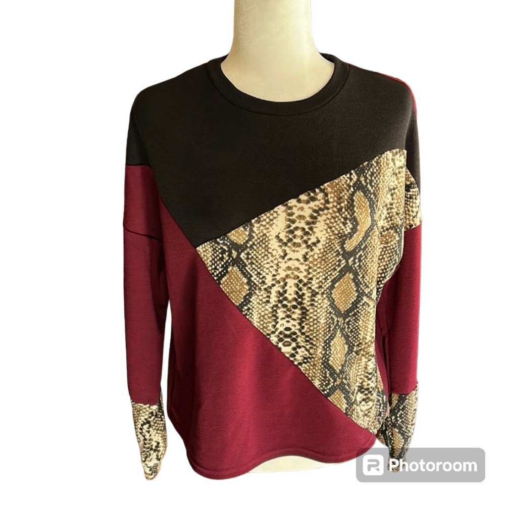 SHEIN Color Block Snakeskin Top Size M